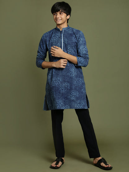 YUVA By VASTRAMAY Boys Indigo Denim Printed Kurta