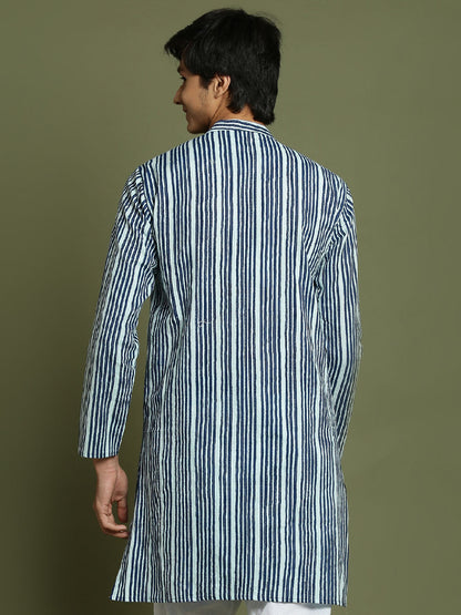 YUVA BY VASTRAMAY Boys' Indigo Blue Striped Kurta