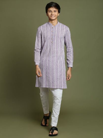 YUVA BY VASTRAMAY Boys' Purple Woven Kurta