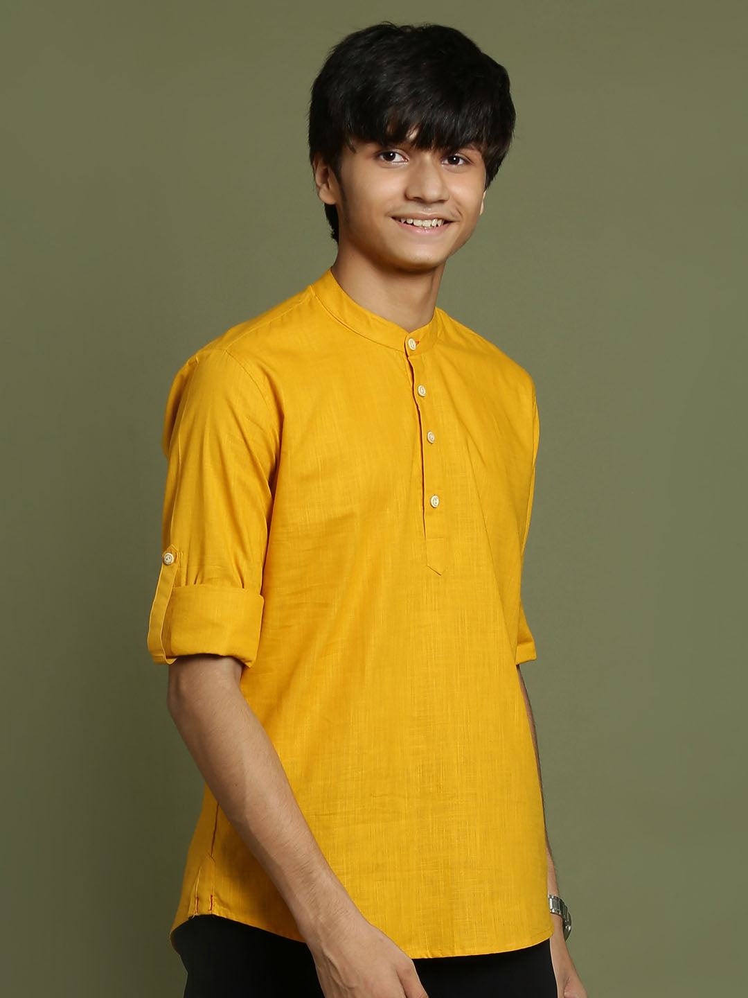 YUVA BY VASTRAMAY Boys Mustard Short Kurta