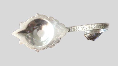 Pure Silver Aarti Stand 34 grams - PUSHMYCART