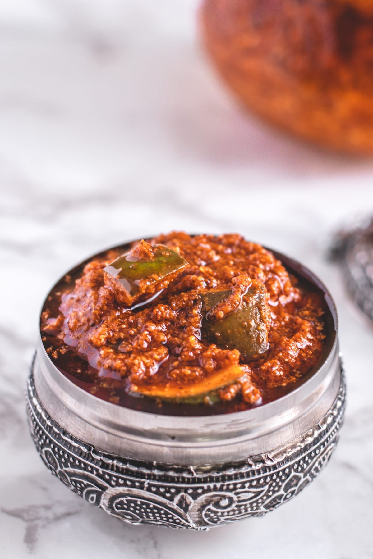 Naturogin Avakai WithOut Garlic | Avakaya | Cut Mango Pickle