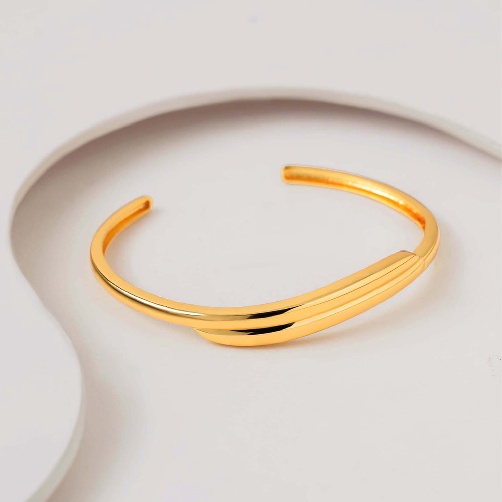 Voylla Cascade Curve Cuff Bracelet (Golden)