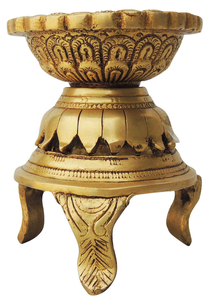 Brass Table Decor Oil Lamp Deepak Statue