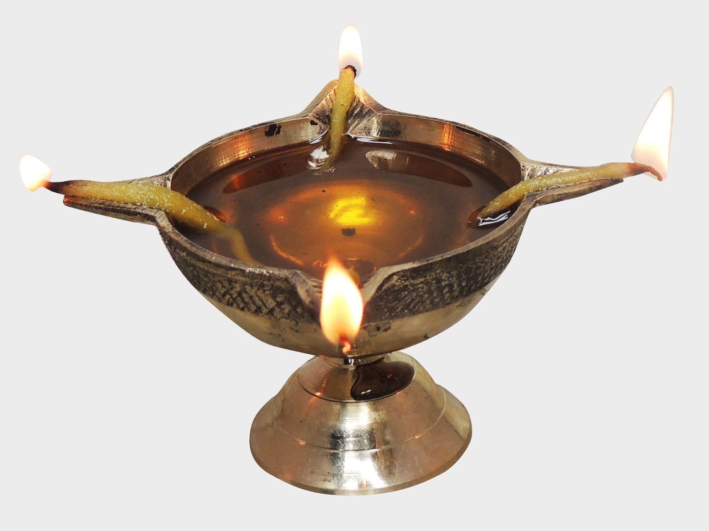 Brass Table Oil Lamp Deepak 4 Wicks