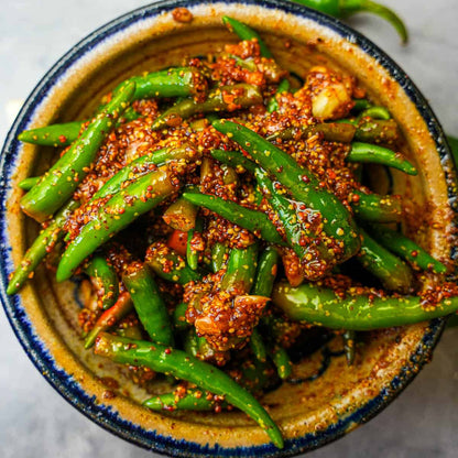 Mithos Greenchilli Tamarind Pickles with garlic - PUSHMYCART