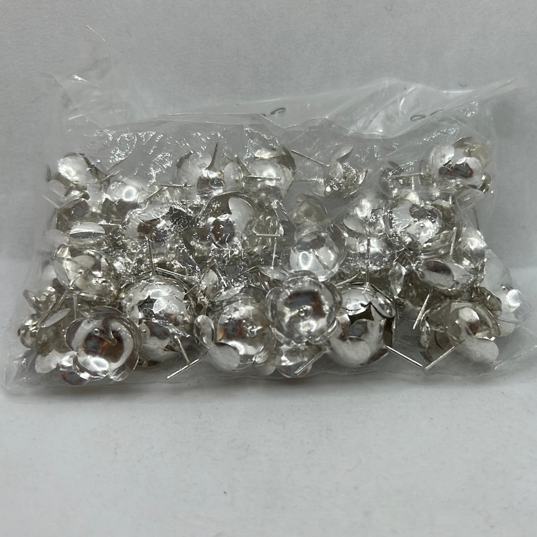 Plain Silver Flowers Pack Of