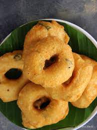 Naturogin Tirupati Style Minapa Vada | Milagu Vada