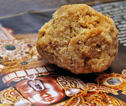 Naturogin Tirupati Balaji Style Laddu