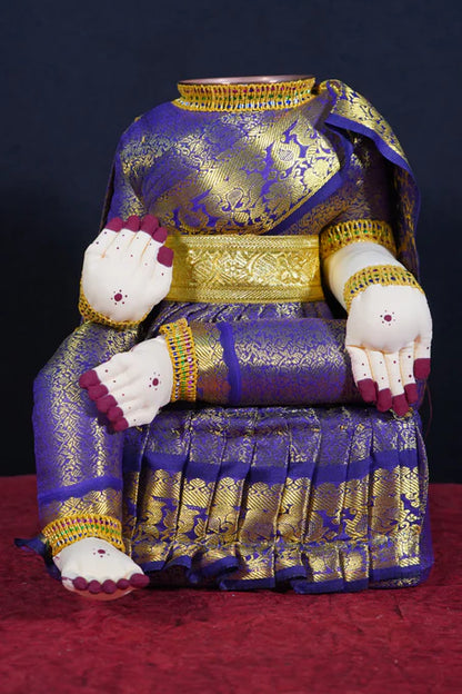 Varalakshmi Amman idol without face