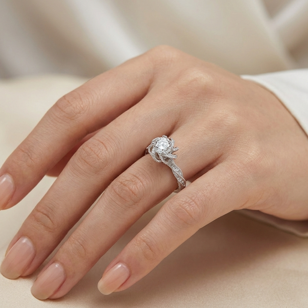 Designs & You Crushed Ice Cut Twisted Solitaire Ring (Silver)