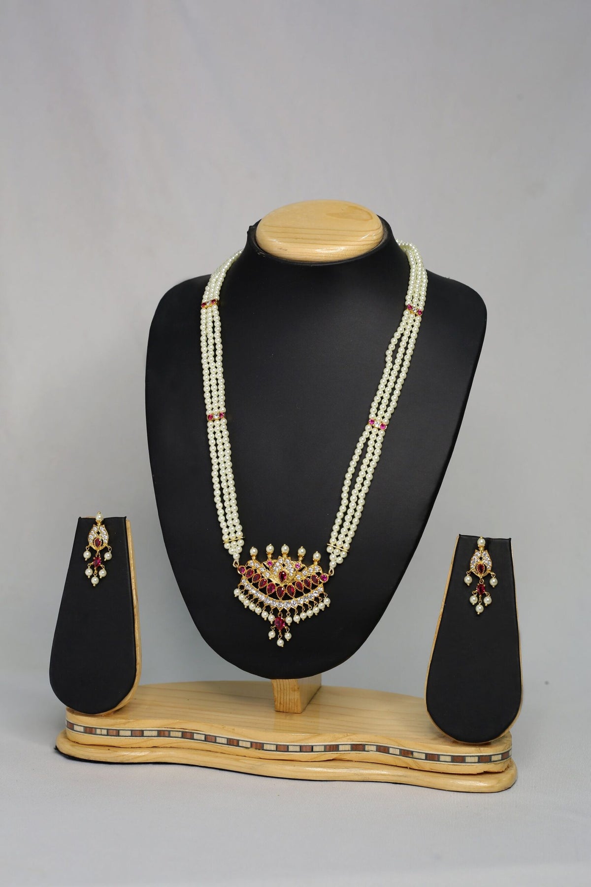 Shubhra Long Tanmani 1304