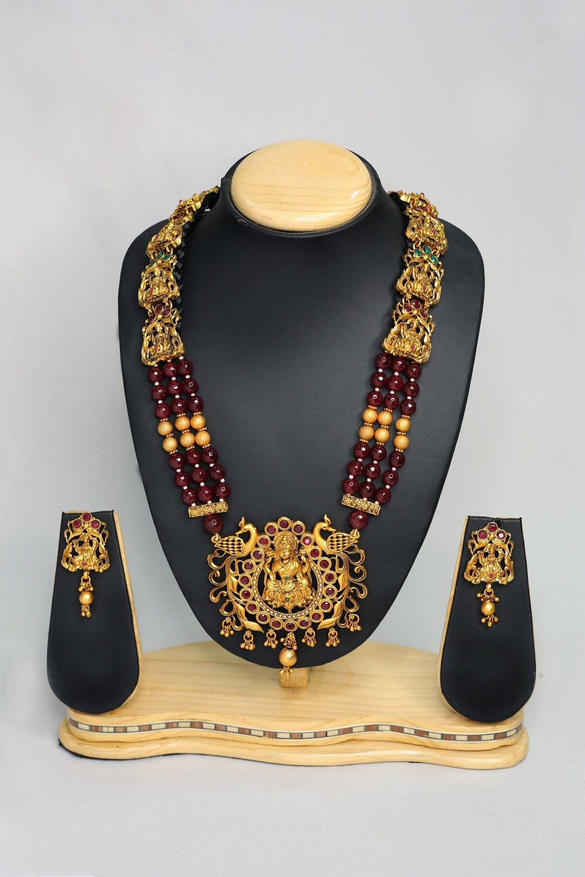 Shubhra Temple Necklace 2005