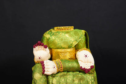 Varalakshmi Amman idol without face