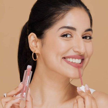 Mamaearth Feather Light Liquid Matte Lipstick | Nude Rose